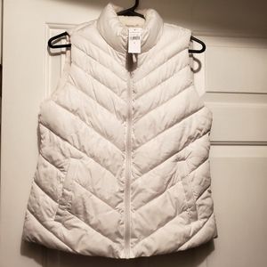 NWT GAP puffer vest
